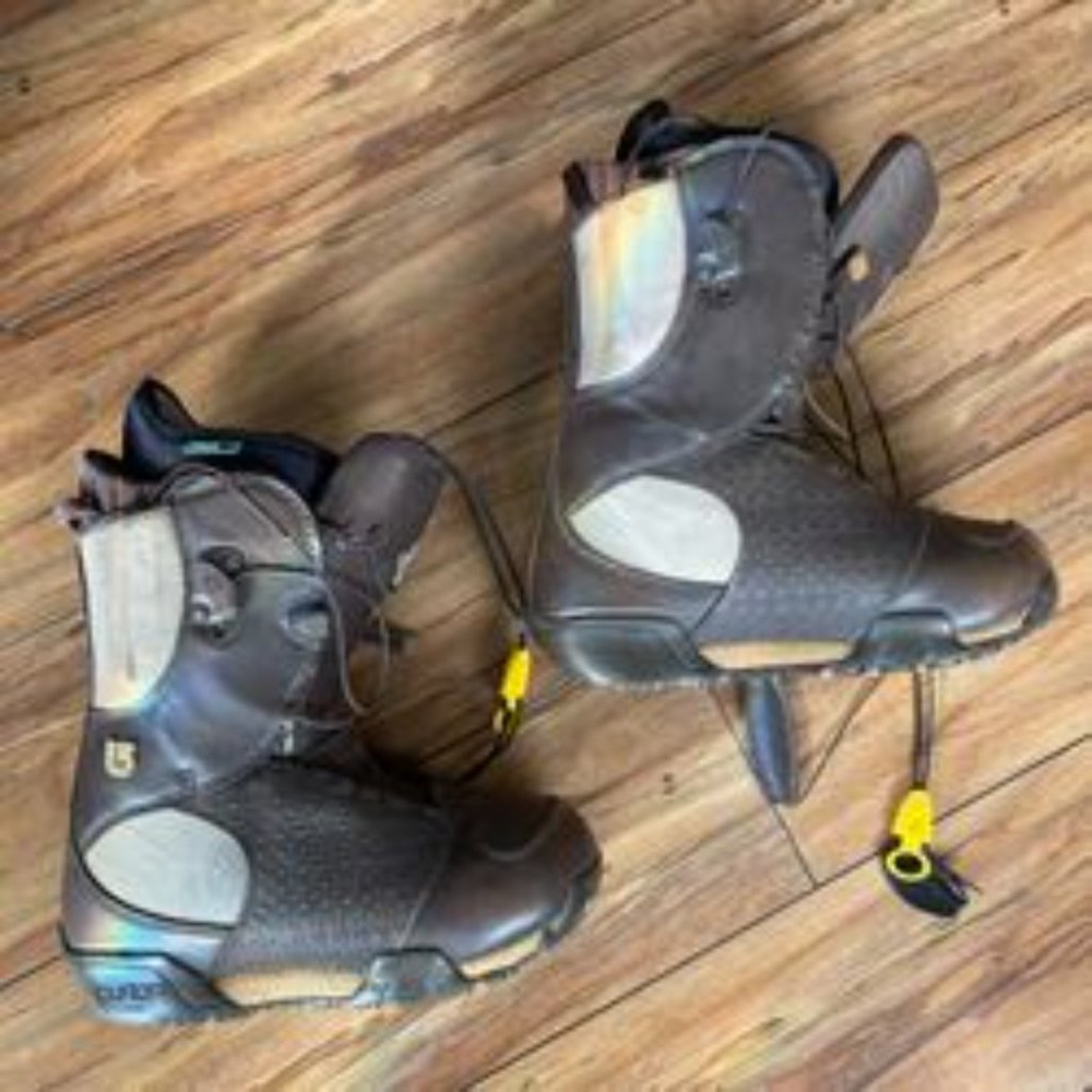 Burton Emerald Snowboard boots size 6 - Picture 4 of 11
